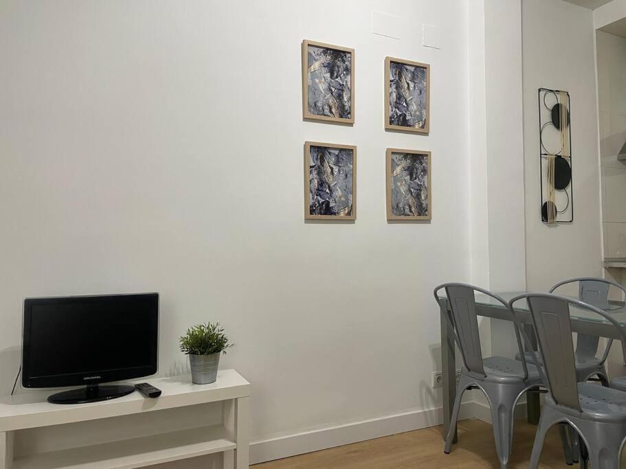 Plaza Rio B Apartment Мадрид Екстериор снимка